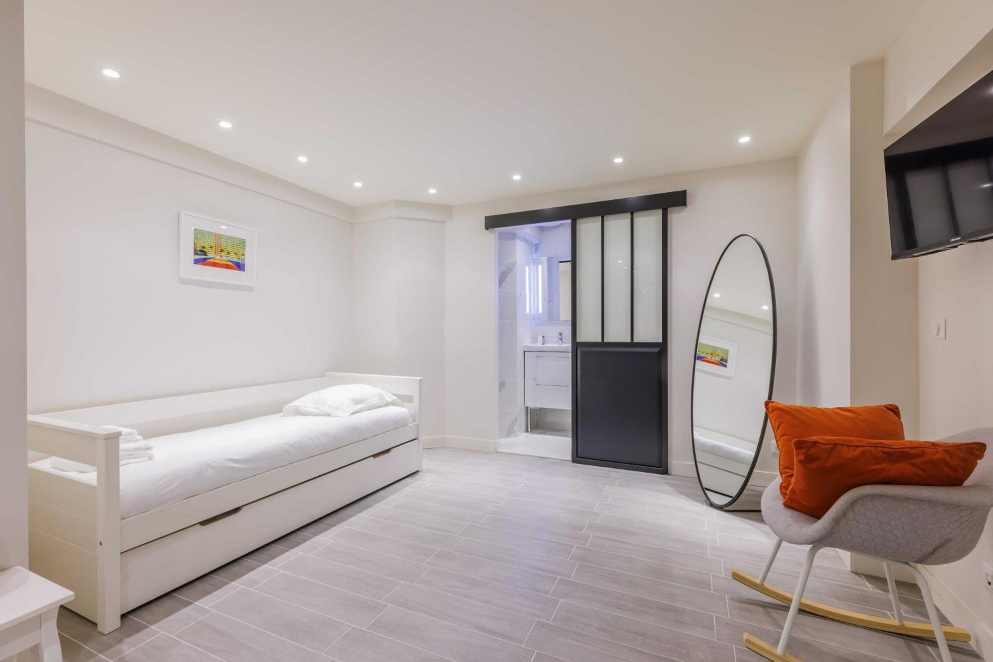 Modern - 2br - 6p - Saint-ambroise Appartement Parijs